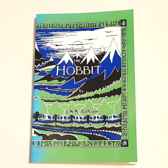 The Hobbit Facsimile First Edition: The Classic Bestselling Fantasy Novel - Picture 1 of 4
